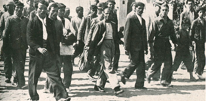 Manaar's crew members arriving in Lisbon