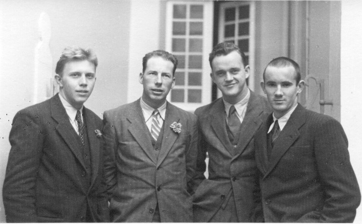 Lyle van Hook, Richard L. Trum, John W. Eden e Julian O. Pierce em Lisboa