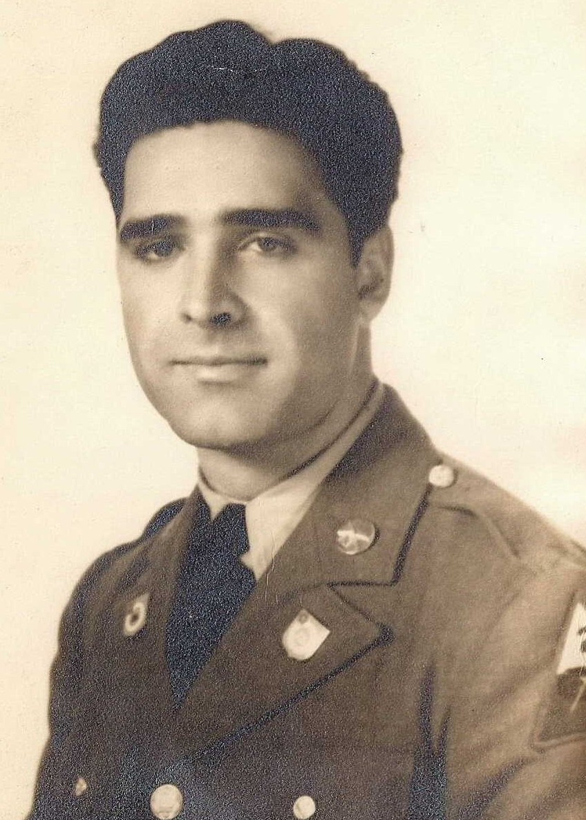 Joseph Freitas na Normandia em 1944 --- Joseph Freitas in Normandy in 1944