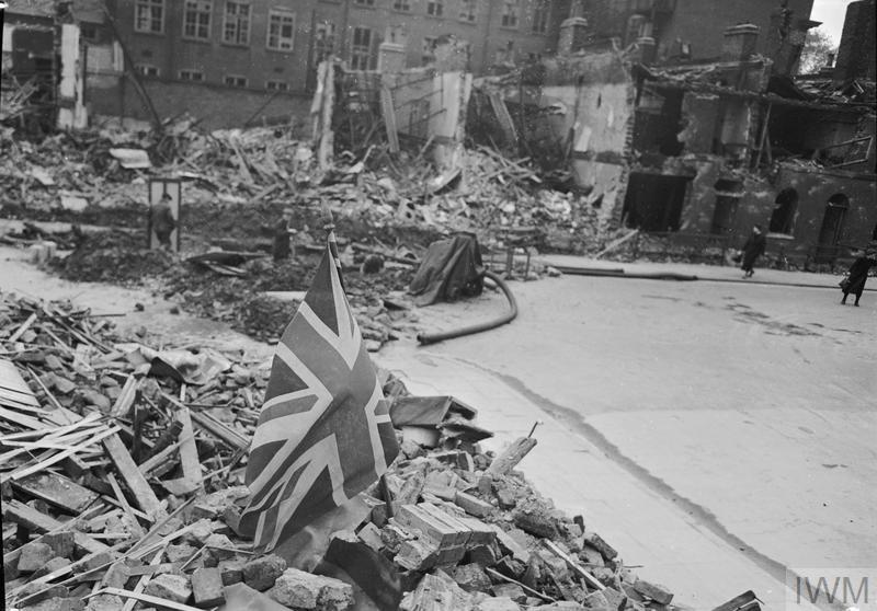 Oa atques a Londres começaram em Setembro de 1939 e só terminaram em Maio do ano seguinte (Picture: IWM (D 1300)